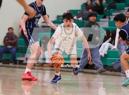Thumbnail 1 in Marshall vs Eagle Rock photogallery.