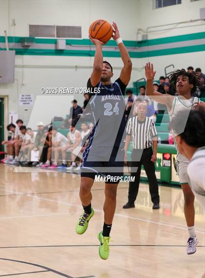 Thumbnail 2 in Marshall vs Eagle Rock photogallery.