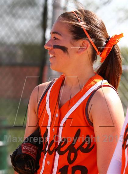 Thumbnail 3 in Cherokee vs Lenape photogallery.
