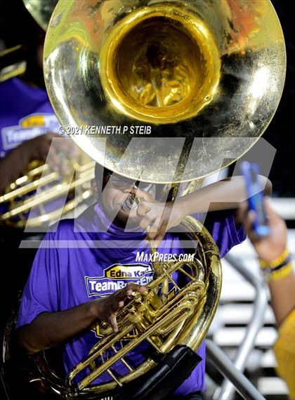 Thumbnail 2 in Edna Karr @ St. James photogallery.