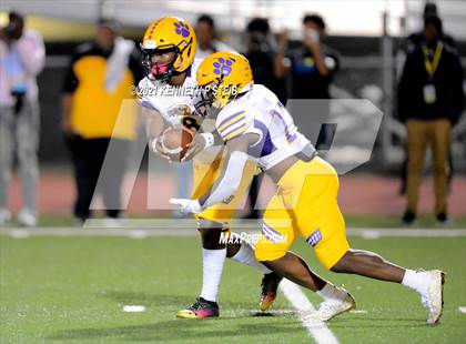 Thumbnail 2 in Edna Karr @ St. James photogallery.