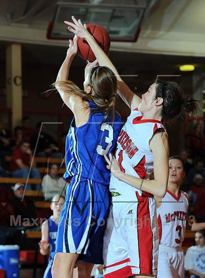 Thumbnail 2 in McPherson vs. Winfield photogallery.