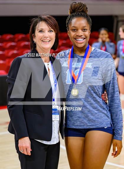 Thumbnail 3 in Sun Valley vs Millbrook (NCHSAA 4A Final) (2 of 2 - Awards, Team Photos, Intros) photogallery.