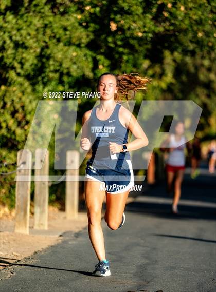 Thumbnail 1 in SJS Metro League Center Meet #2 photogallery.