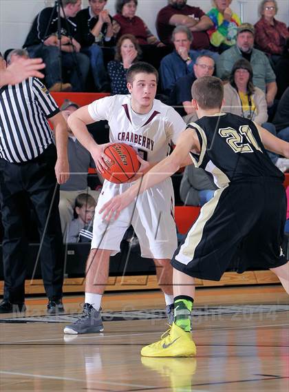 Thumbnail 1 in Keystone vs Cranberry Area (PIAA D9 AA 1st Round) photogallery.