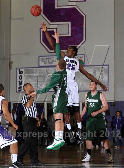 Thumbnail 1 in Ponderosa vs. Sacramento (St. Hope Elite Hoops Classic) photogallery.
