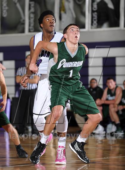 Thumbnail 2 in Ponderosa vs. Sacramento (St. Hope Elite Hoops Classic) photogallery.