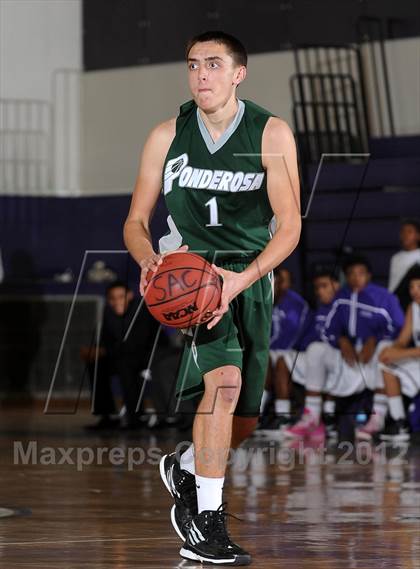 Thumbnail 3 in Ponderosa vs. Sacramento (St. Hope Elite Hoops Classic) photogallery.