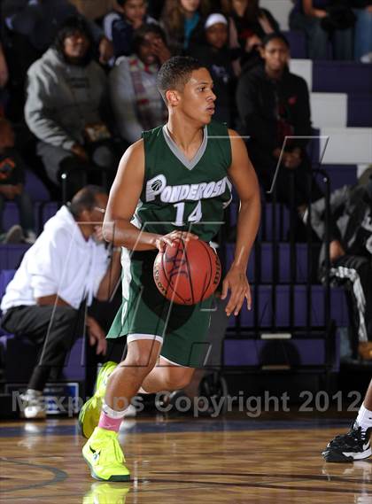 Thumbnail 3 in Ponderosa vs. Sacramento (St. Hope Elite Hoops Classic) photogallery.