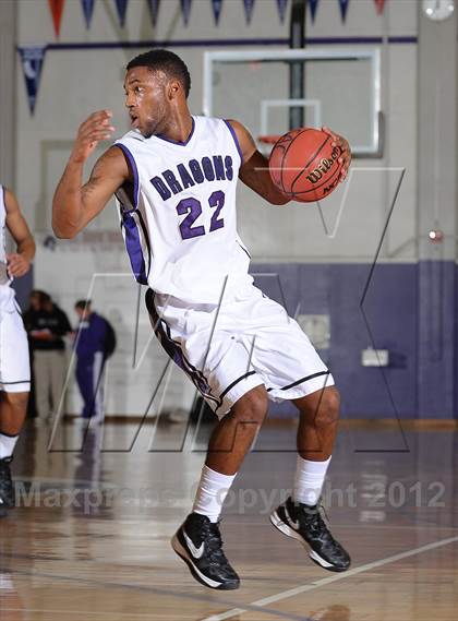 Thumbnail 1 in Ponderosa vs. Sacramento (St. Hope Elite Hoops Classic) photogallery.