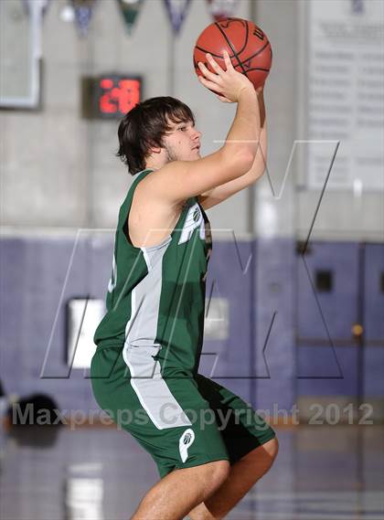 Thumbnail 2 in Ponderosa vs. Sacramento (St. Hope Elite Hoops Classic) photogallery.