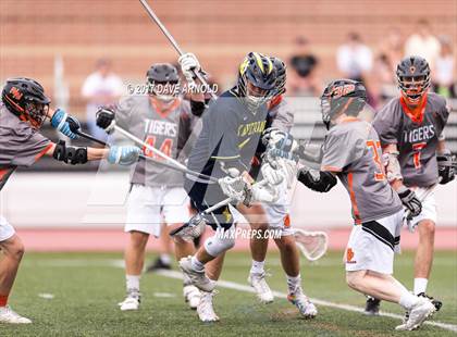 Thumbnail 1 in Newton North vs. Xaverian Brothers (MIAA Division 1 South Quarterfinal) photogallery.