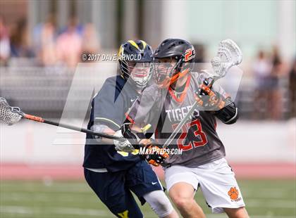 Thumbnail 3 in Newton North vs. Xaverian Brothers (MIAA Division 1 South Quarterfinal) photogallery.