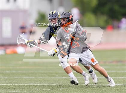 Thumbnail 3 in Newton North vs. Xaverian Brothers (MIAA Division 1 South Quarterfinal) photogallery.
