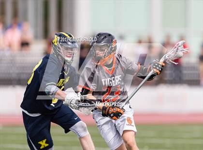 Thumbnail 2 in Newton North vs. Xaverian Brothers (MIAA Division 1 South Quarterfinal) photogallery.