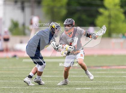 Thumbnail 2 in Newton North vs. Xaverian Brothers (MIAA Division 1 South Quarterfinal) photogallery.