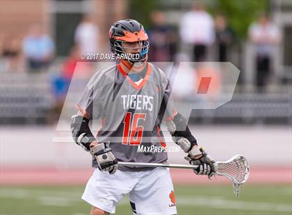 Thumbnail 2 in Newton North vs. Xaverian Brothers (MIAA Division 1 South Quarterfinal) photogallery.