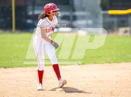 Thumbnail 1 in Los Alamitos vs. Orange Lutheran photogallery.