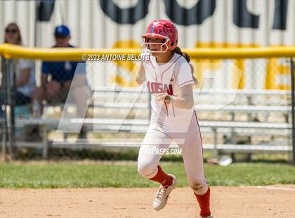 Thumbnail 2 in Los Alamitos vs. Orange Lutheran photogallery.