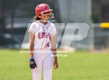 Thumbnail 1 in Los Alamitos vs. Orange Lutheran photogallery.