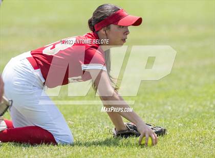 Thumbnail 3 in Los Alamitos vs. Orange Lutheran photogallery.