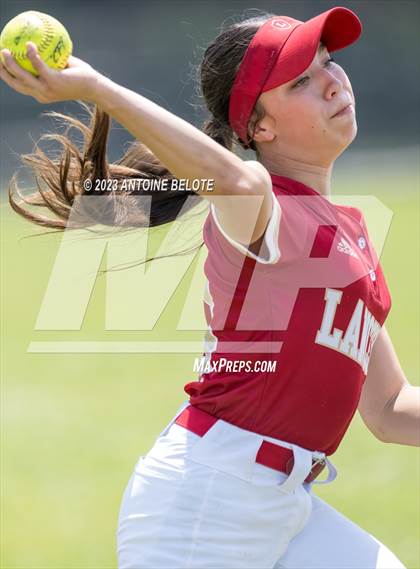 Thumbnail 2 in Los Alamitos vs. Orange Lutheran photogallery.