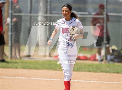 Thumbnail 2 in Los Alamitos vs. Orange Lutheran photogallery.