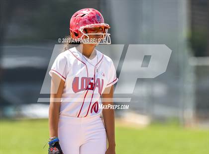 Thumbnail 2 in Los Alamitos vs. Orange Lutheran photogallery.