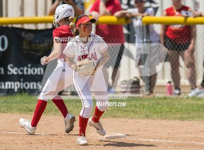 Thumbnail 2 in Los Alamitos vs. Orange Lutheran photogallery.