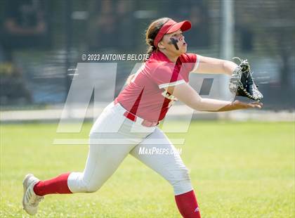 Thumbnail 1 in Los Alamitos vs. Orange Lutheran photogallery.