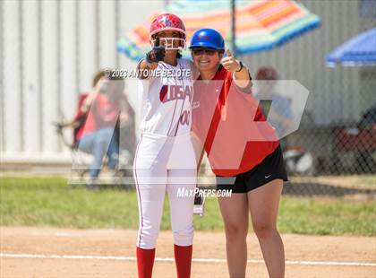 Thumbnail 3 in Los Alamitos vs. Orange Lutheran photogallery.