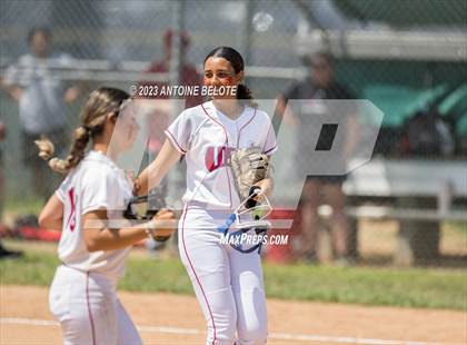 Thumbnail 3 in Los Alamitos vs. Orange Lutheran photogallery.