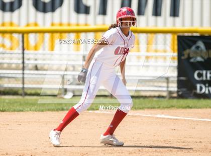 Thumbnail 2 in Los Alamitos vs. Orange Lutheran photogallery.