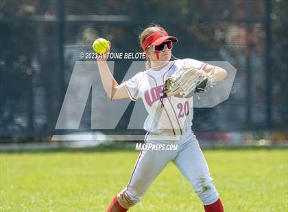 Thumbnail 3 in Los Alamitos vs. Orange Lutheran photogallery.