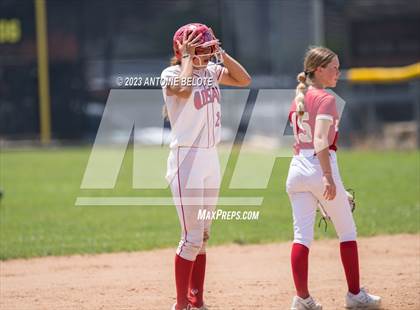 Thumbnail 3 in Los Alamitos vs. Orange Lutheran photogallery.