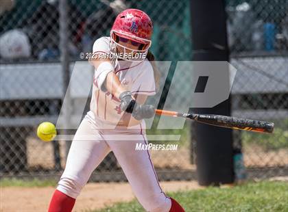Thumbnail 1 in Los Alamitos vs. Orange Lutheran photogallery.