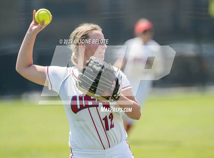 Thumbnail 1 in Los Alamitos vs. Orange Lutheran photogallery.