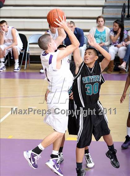 Thumbnail 3 in Pioneer Valley vs. Righetti photogallery.