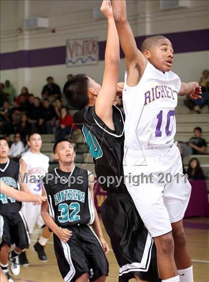 Thumbnail 2 in Pioneer Valley vs. Righetti photogallery.