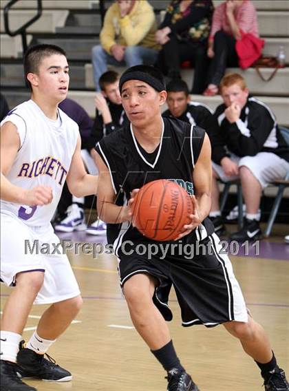 Thumbnail 2 in Pioneer Valley vs. Righetti photogallery.