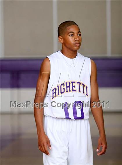 Thumbnail 1 in Pioneer Valley vs. Righetti photogallery.