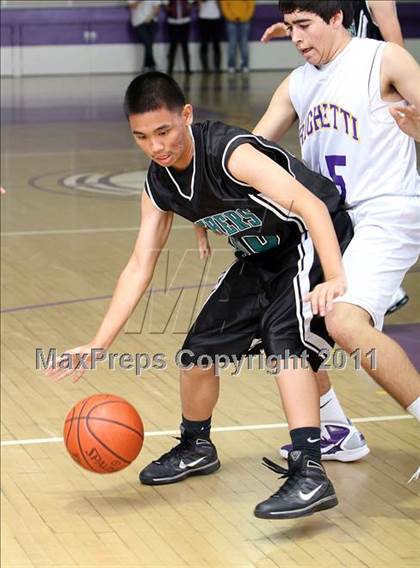 Thumbnail 1 in JV: Pioneer Valley vs. Righetti photogallery.