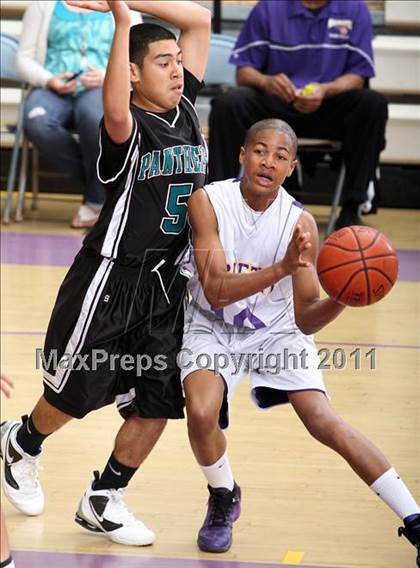 Thumbnail 3 in Pioneer Valley vs. Righetti photogallery.