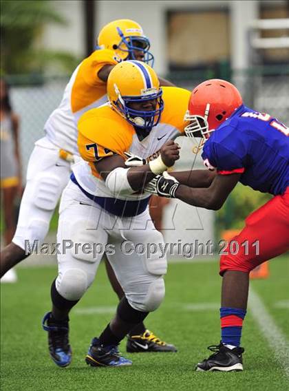 Thumbnail 1 in Northwestern @ Hialeah-Miami Lakes photogallery.