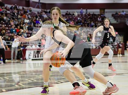 Thumbnail 2 in Martins Mill vs. LaPoynor (UIL 2A Regional Final Playoff) photogallery.