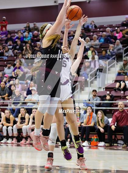 Thumbnail 2 in Martins Mill vs. LaPoynor (UIL 2A Regional Final Playoff) photogallery.