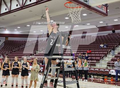 Thumbnail 2 in Martins Mill vs. LaPoynor (UIL 2A Regional Final Playoff) photogallery.