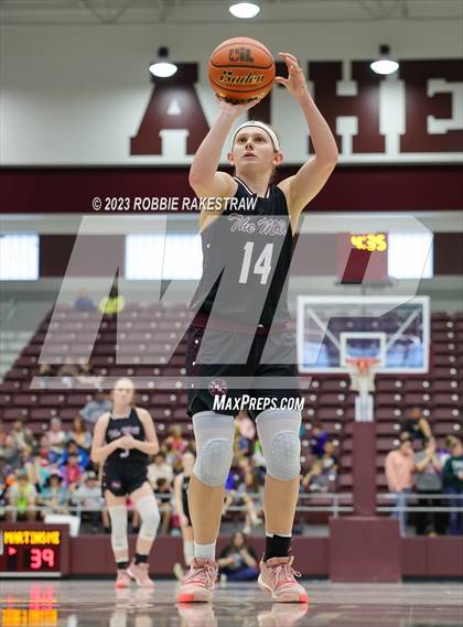 Thumbnail 2 in Martins Mill vs. LaPoynor (UIL 2A Regional Final Playoff) photogallery.