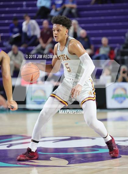 Thumbnail 1 in O'Dea vs. Gonzaga (City of Palms Classic) photogallery.
