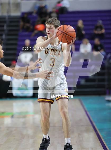 Thumbnail 2 in O'Dea vs. Gonzaga (City of Palms Classic) photogallery.